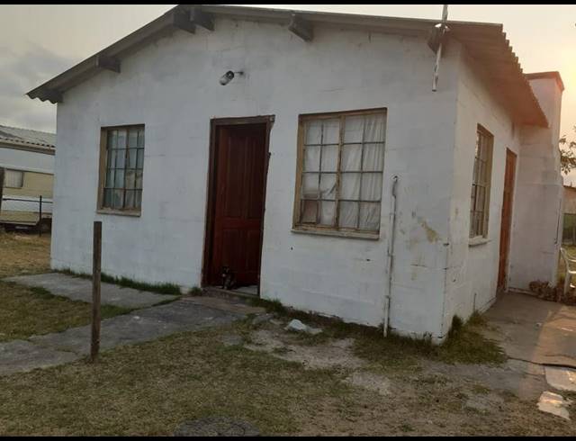 2 BEDROOM HOUSE FOR SALE IN THERONVILLE